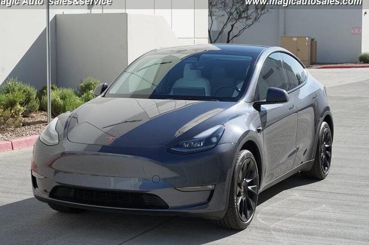 TESLA MODEL Y 2023 7SAYGDEE7PF913444 image